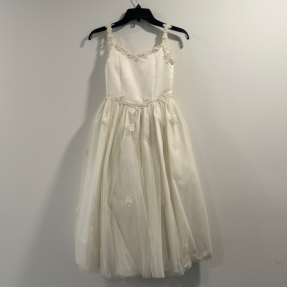 Girls Off-White Flower Girl Sleeveless Dress & Flower Basket + Crown
